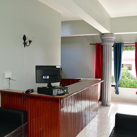 Hotel Freedom Нагуа Екстериор снимка
